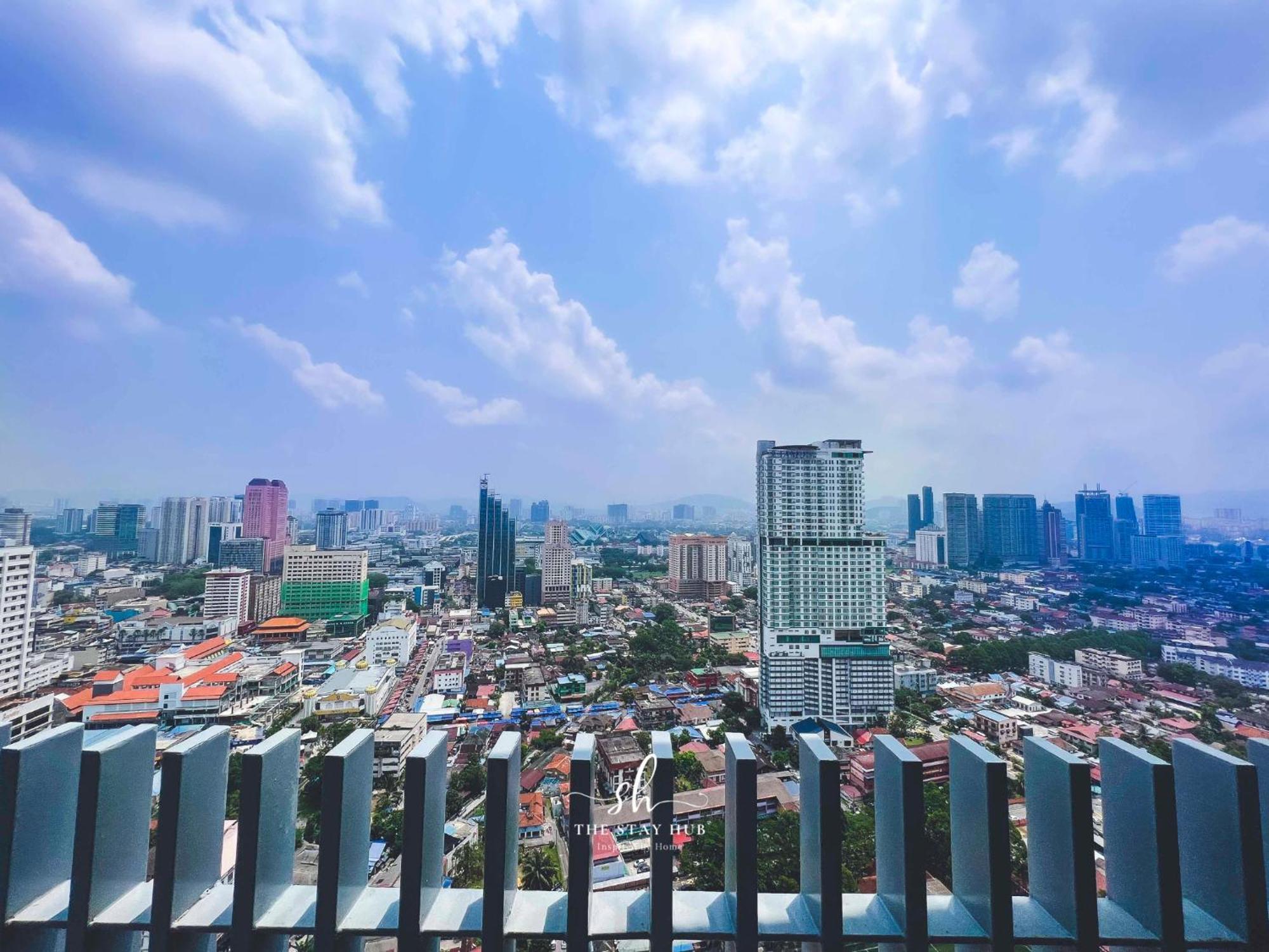 شقة The Luxe Klcc View Sky Pool كوالالمبور المظهر الخارجي الصورة
